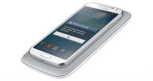 How to Wirelessly Charge Your Samsung Galaxy S4 With Cool New Accessory