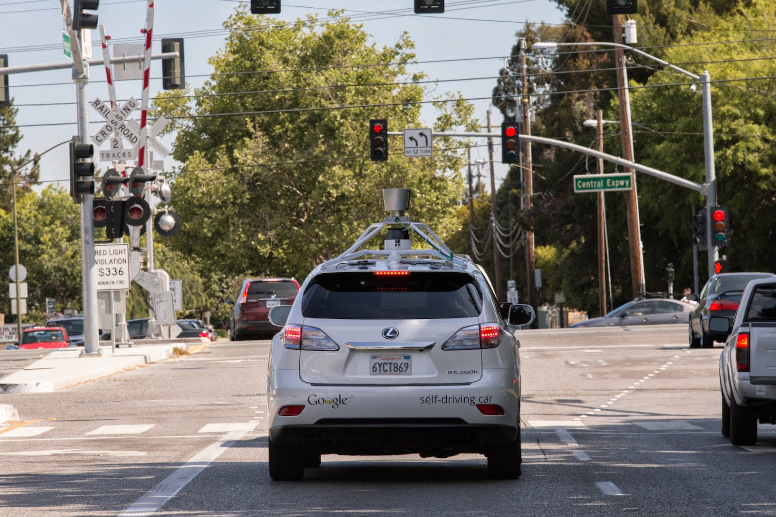 Google Showcases Crazy Update to Self-Driving Car Technology