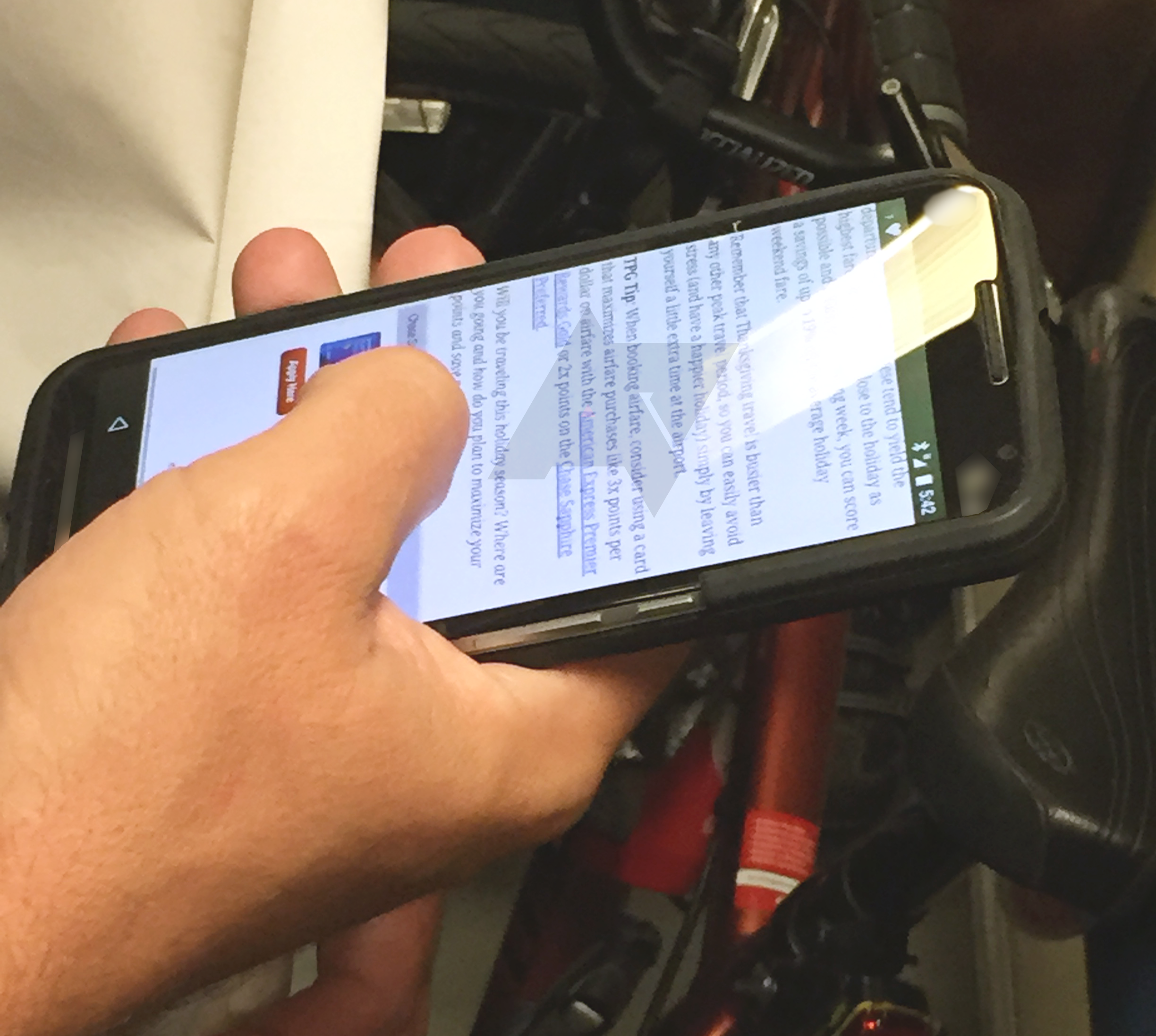 Android Fan Spots Nexus 6 User During Morning Commute