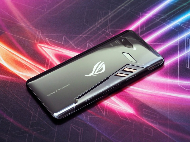 UK Gamers can pre-order the ASUS ROG Phone starting November 16 with 100 pounds off