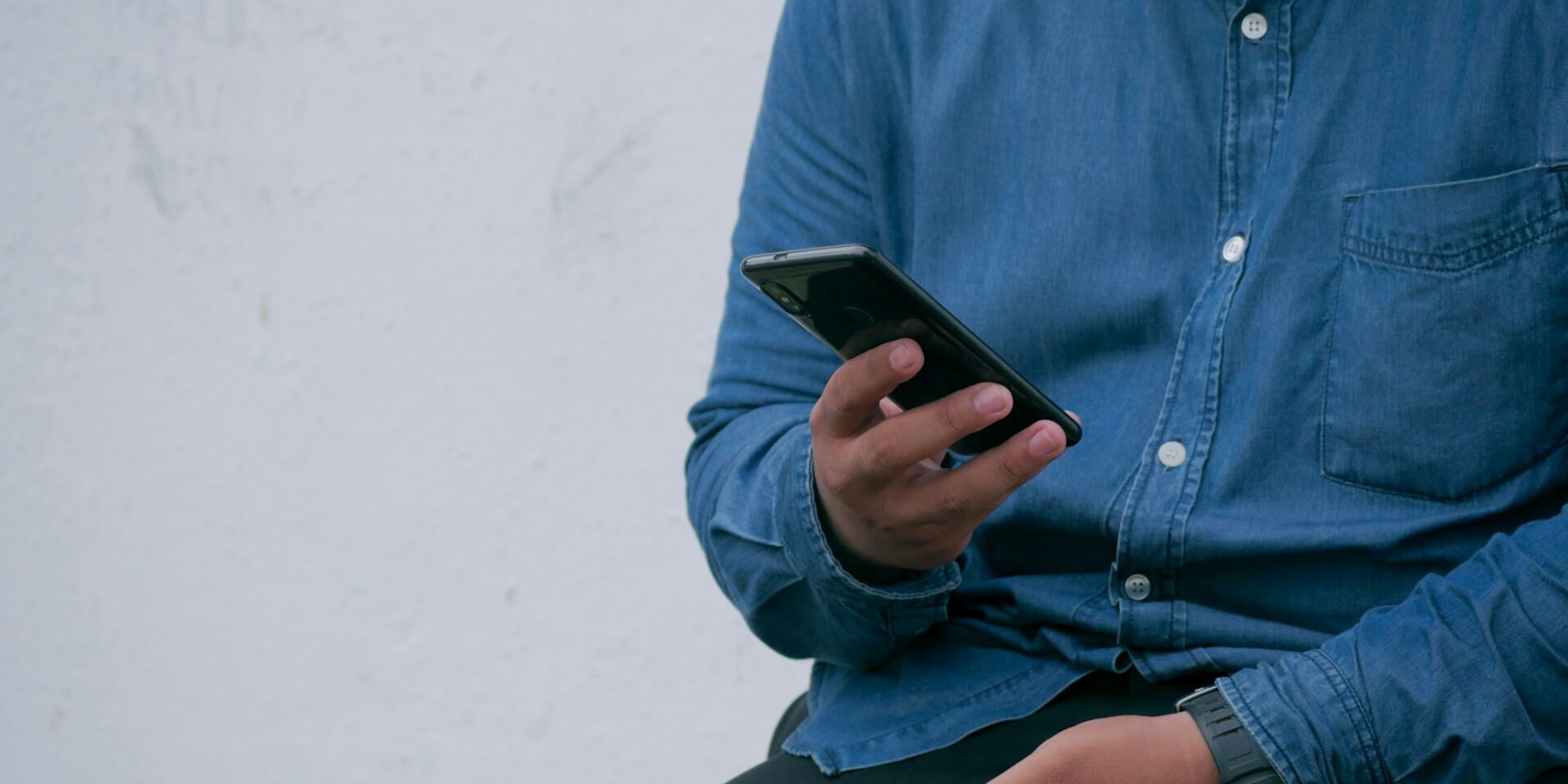 Person holding a smartphone